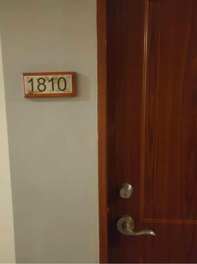 Beacon Makati Condo Free Pool Access Free Wifi 100Mbps & Free Netflix Manila Luaran gambar