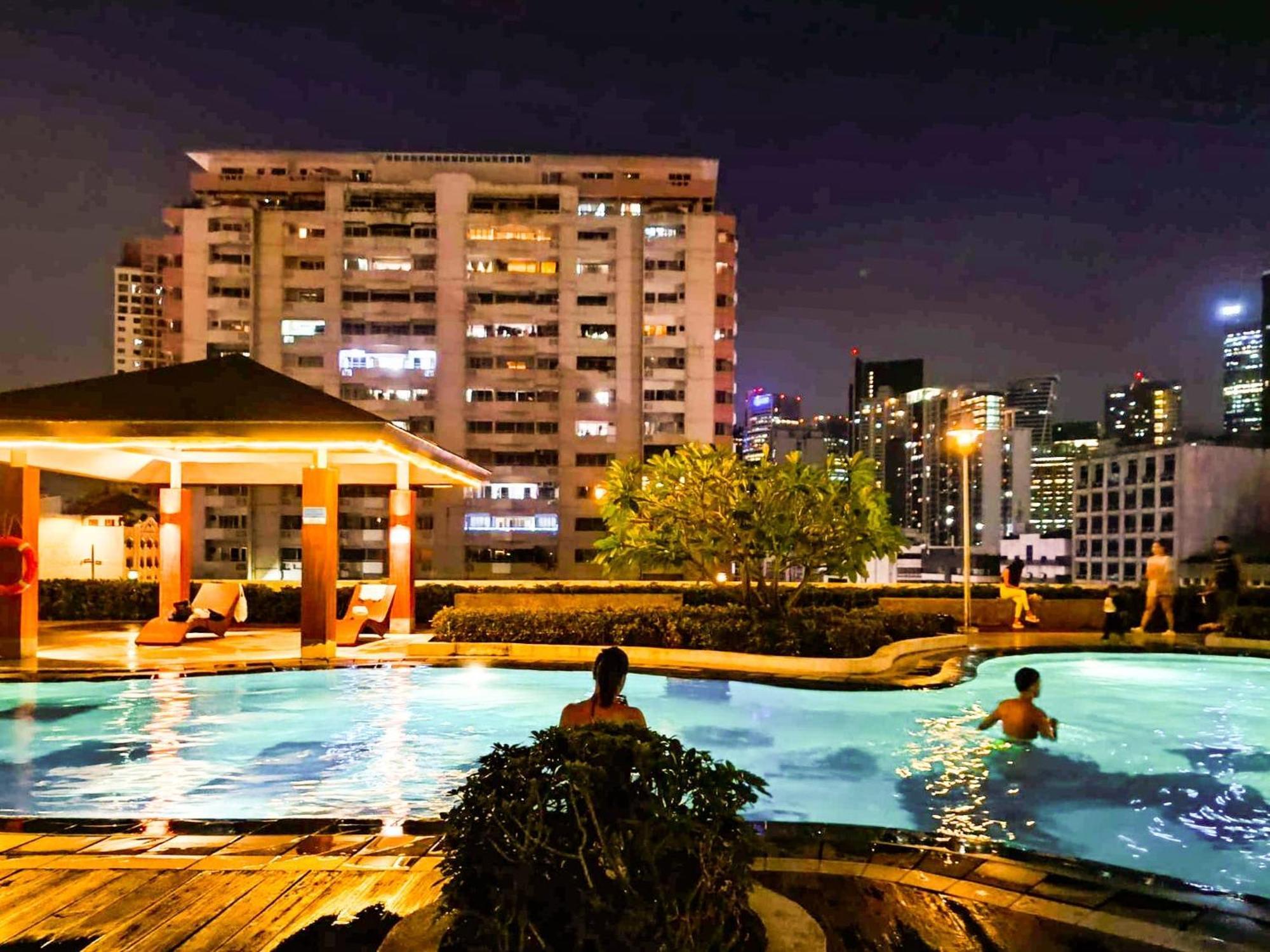 Beacon Makati Condo Free Pool Access Free Wifi 100Mbps & Free Netflix Manila Luaran gambar